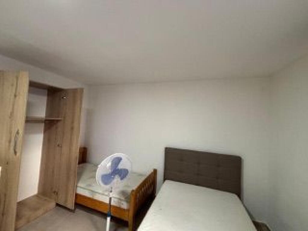 Garsoniere me qera per 1-2 Cuna ne Astir me 250€