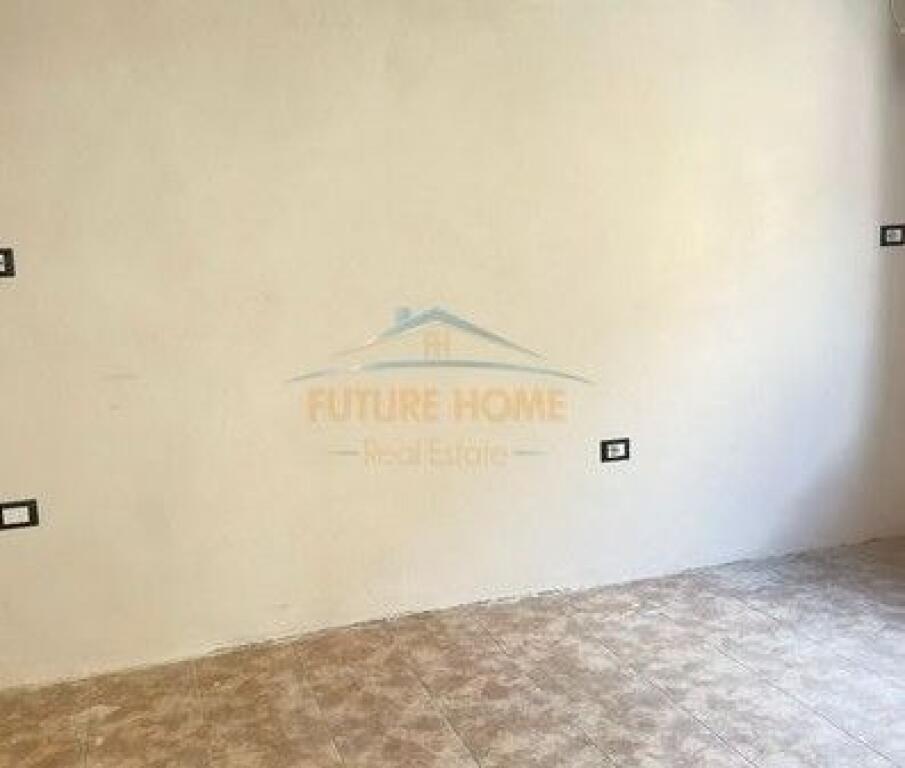 Qira, Godine 3 Kateshe+POSTE PARKIMI,Rruga e Kavajes