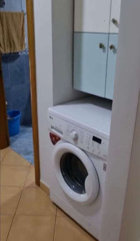 Jepet me qira 2+1+1 KOMUNA E PARISIT 650 mije leke