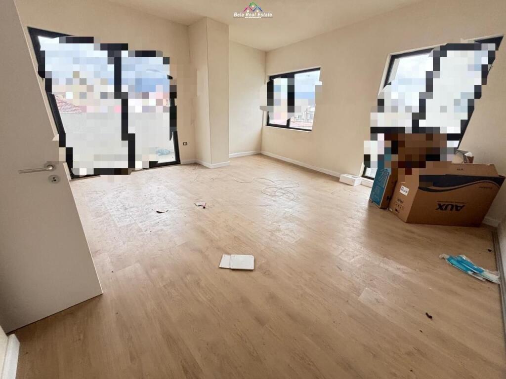 Ufficio in Affitto 2+1+2 Vicino a Vasil Shanto (ID BZ2782) Tirana