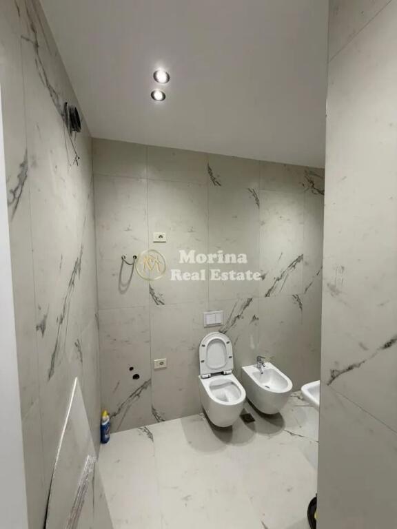 Rent | Business Premises | Mine Peza | 700 €/month