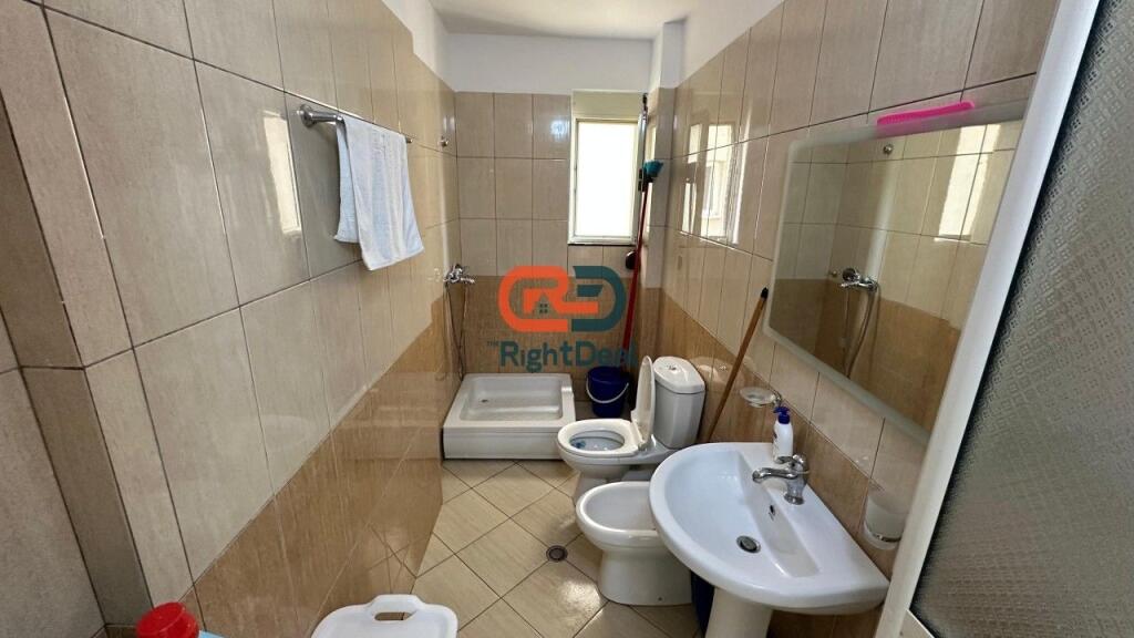 Ne Durres ,Prane Hotel Dolce Vita, Shitet Apartament 1+1, Shume Prane Detit !!