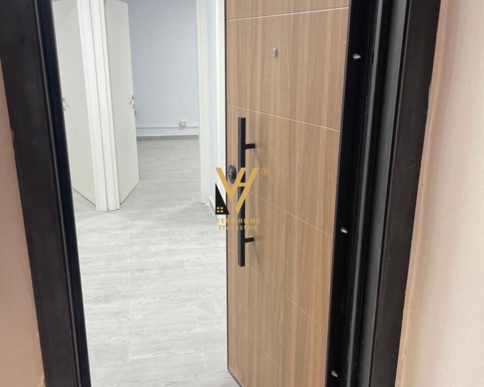 JEPET ZYRE 114 M2 ME QERA TE IRFAN TOMINI 800 EURO