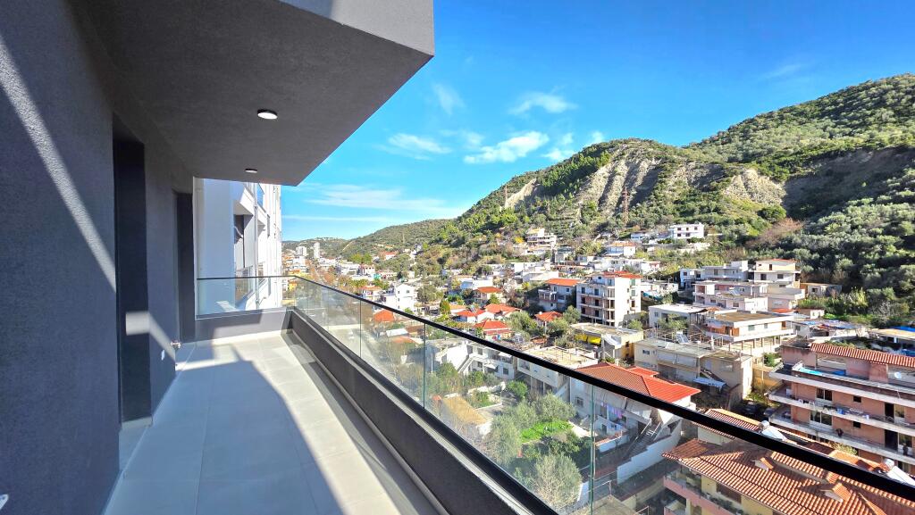 Apartament 1+1 në shitje në Lungomare, Vlorë