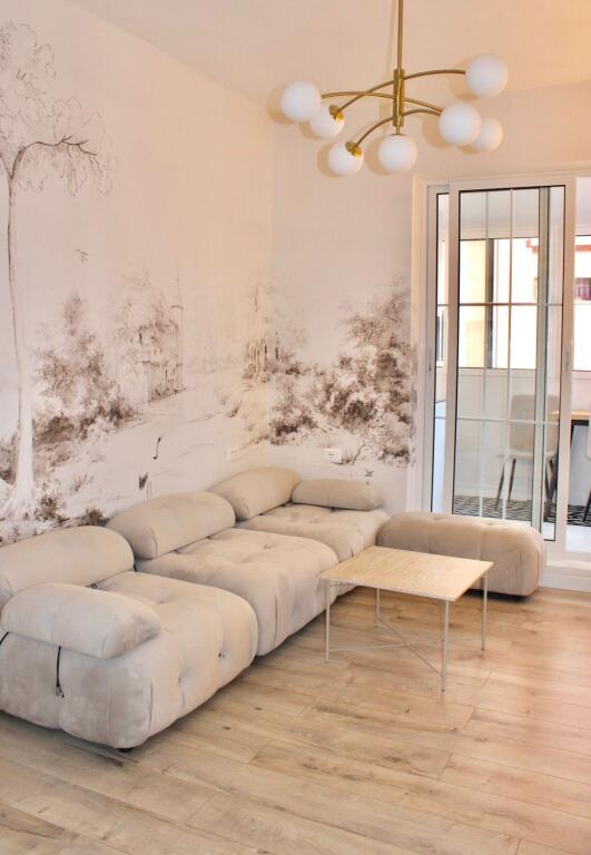 APARTAMENT 2+1 per SHITJE NE BLLOK TE KAFE ROMA  📍Pallatet agimi