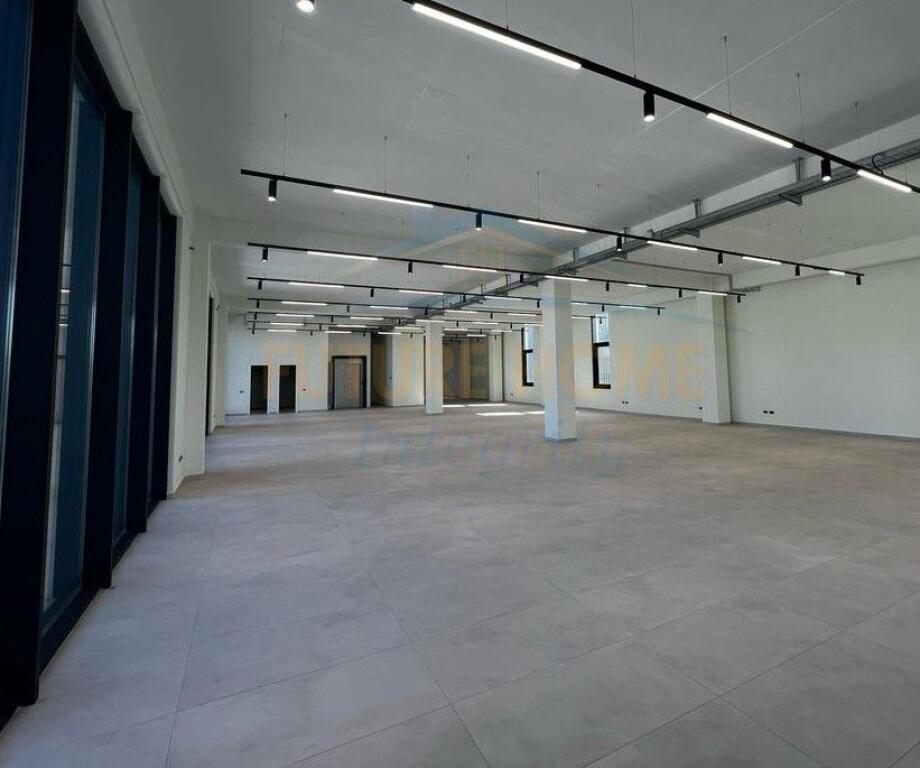 Affitto, Edificio Commerciale Multifunzionale, Mëzez, Tirana.