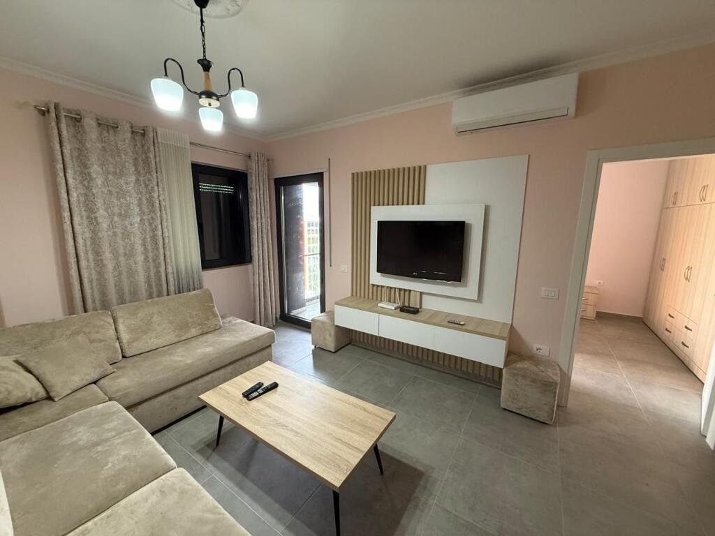 1+1+Parking Me Qera, Rezidenca Oasis, Astir