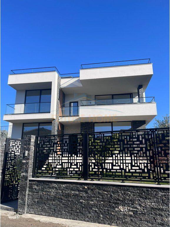 For sale, 2-Storey Villa, Sauk, Tirana