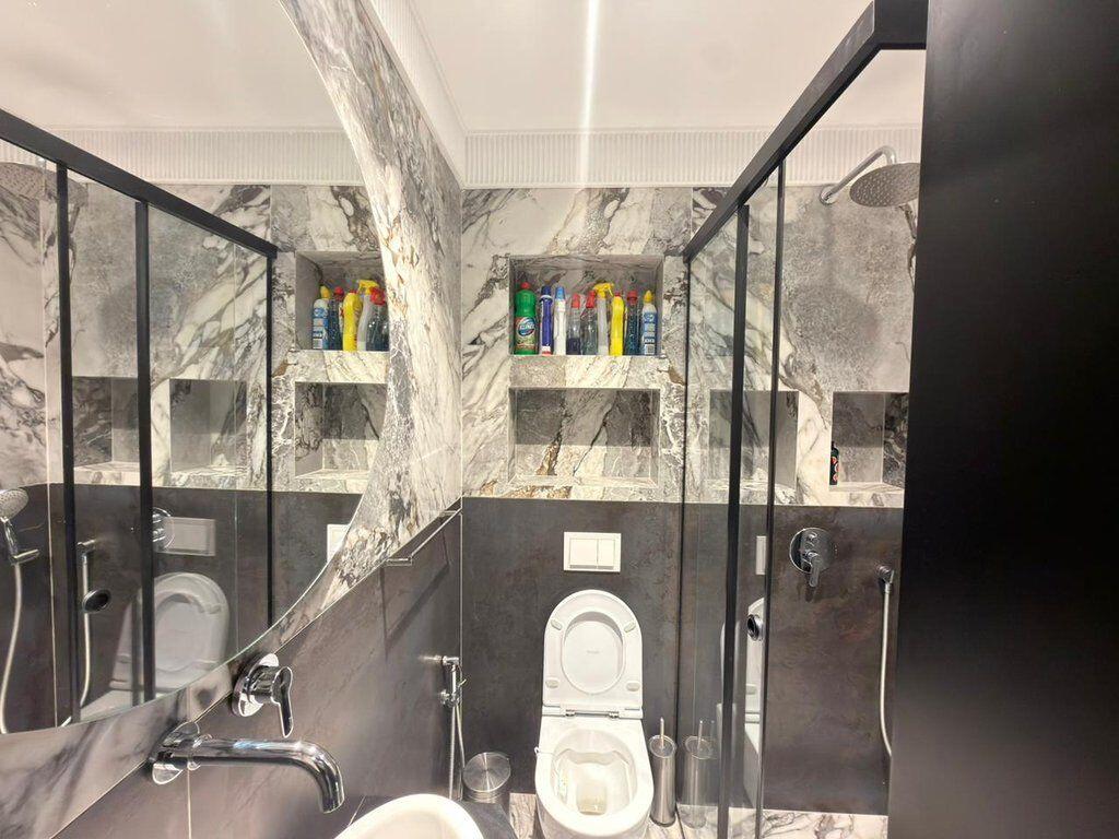 Jepet me Qira Apartament Modern 1+1 me Kuzhinë të Veçuar –  Shallvaret   