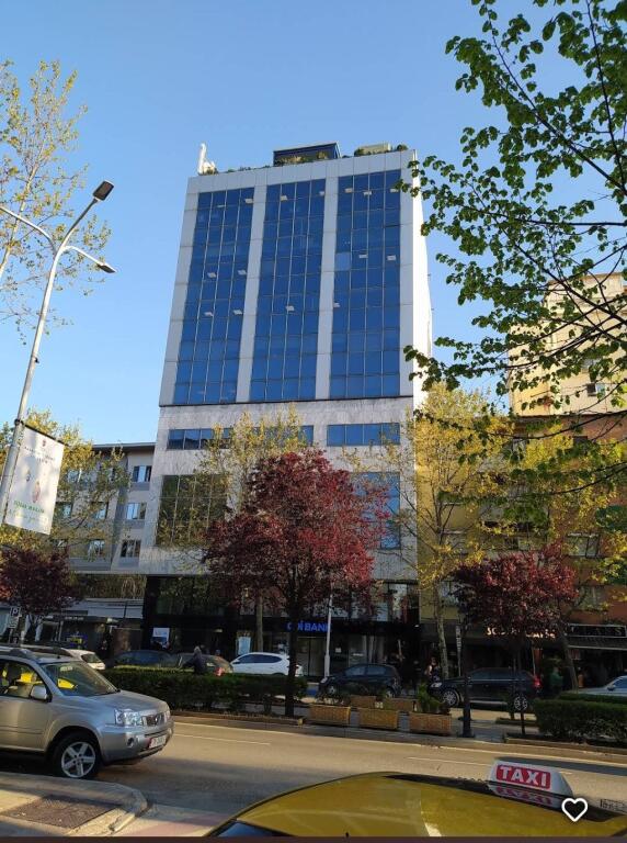 AMBIENT PER ZYRA, Rruga e Kavajes‼️