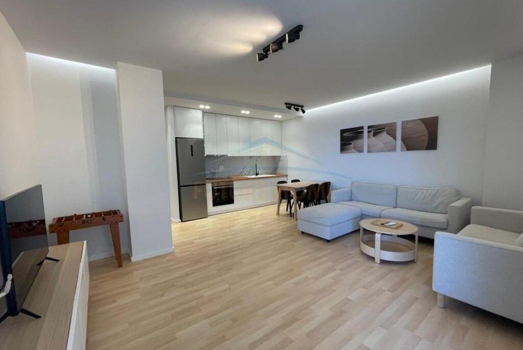Shitet, Apartament 2+1, Lungomare, Vlore.