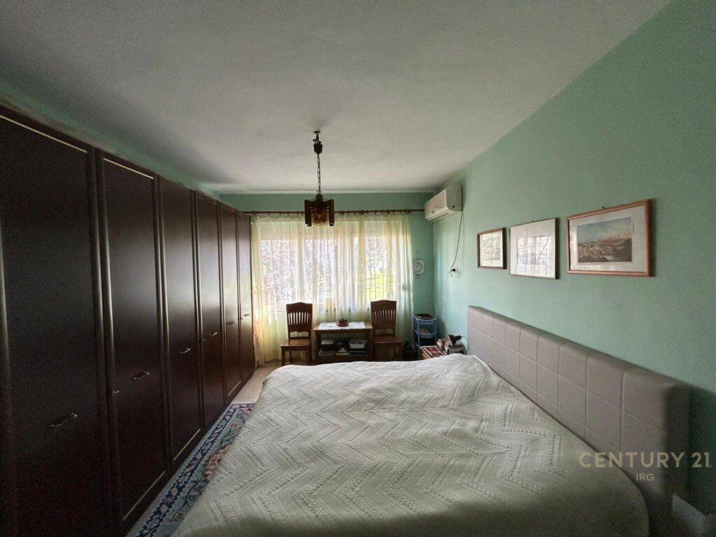 Apartament 2+1 per shitje pas Ambasades Amerikane