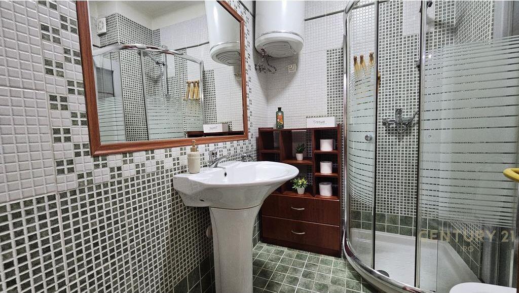 Apartment 3+1+2 for sale in the Ish-Blloku area