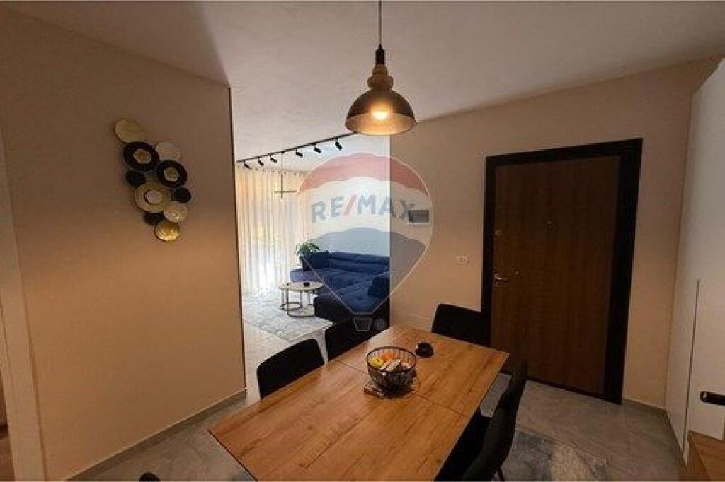 Apartament per shitje ne rrugen Bamir Topi