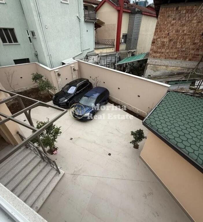 Rent | Business Premises | 21 Dhjetori - Naim Frashëri Street | 2000 €/month