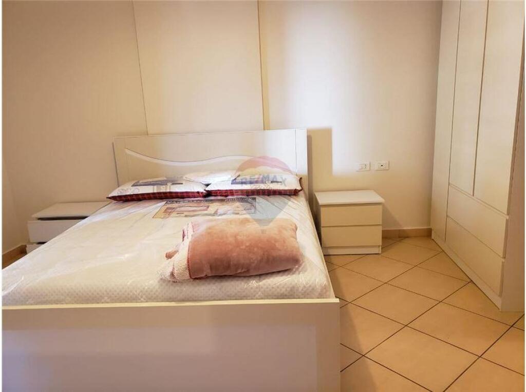 APARTAMENT ME QIRA 3+1 NE QENDER