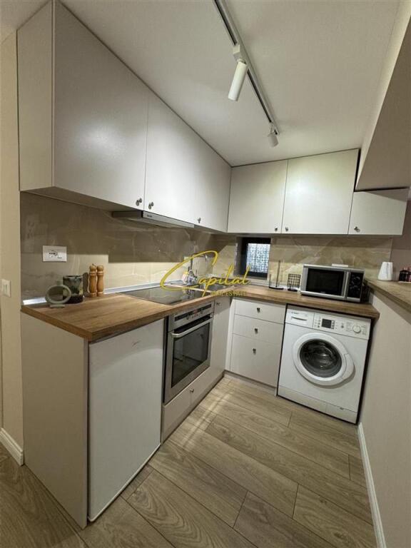 APARTAMENT ME QIRA 2+1 ISH TREGU ELEKTRIK 70.000 LEKE