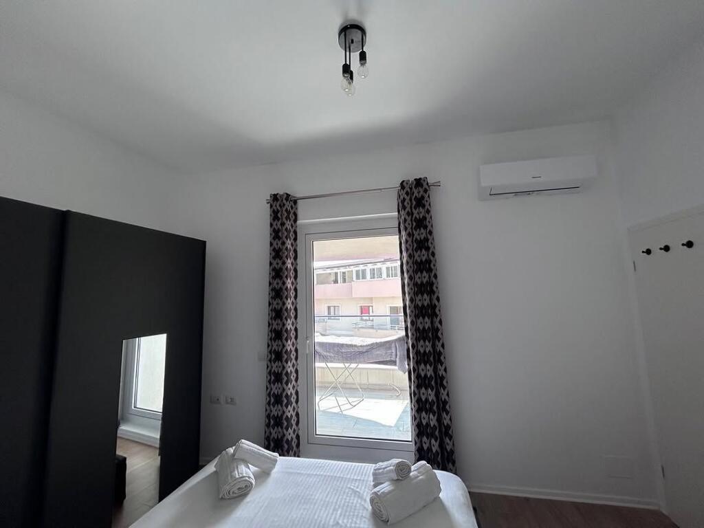 Ali Demi, Mangalem  Shesim super apartament 2+1