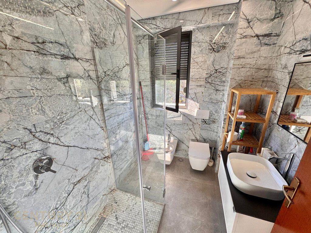 Apartament 2+1+2 per qira tek Stadiumi Air Albania