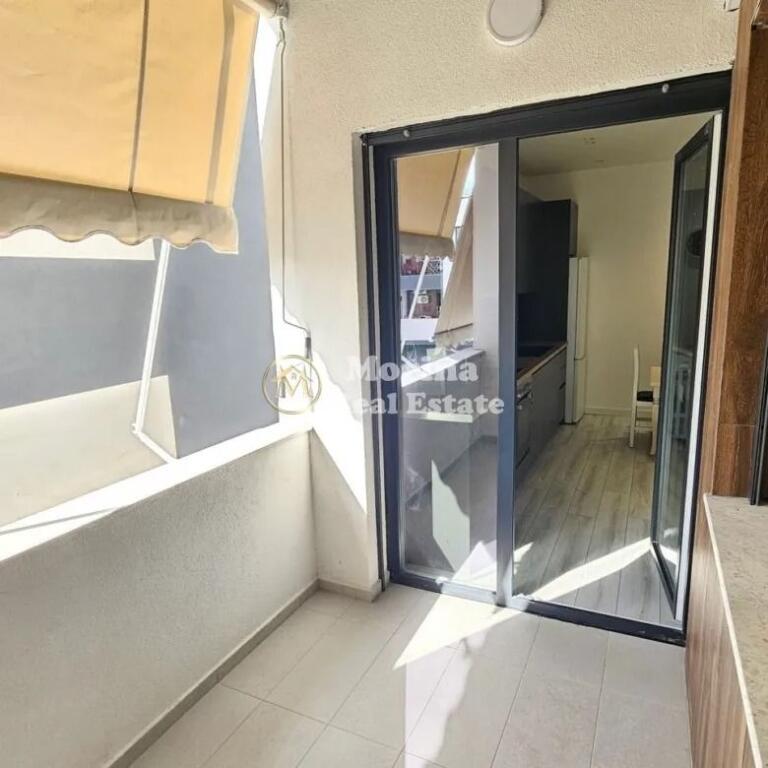 Rent | Apartment 2 + 1 | Shkozë | 400 €/month