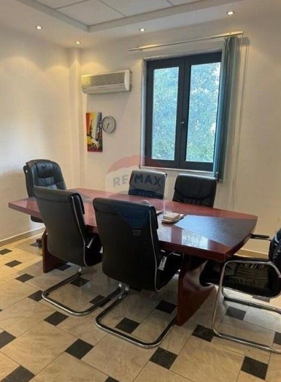 Zyrë - Për Qira - Sheshi Skënderbej, Tiranë ID: 530171088-84