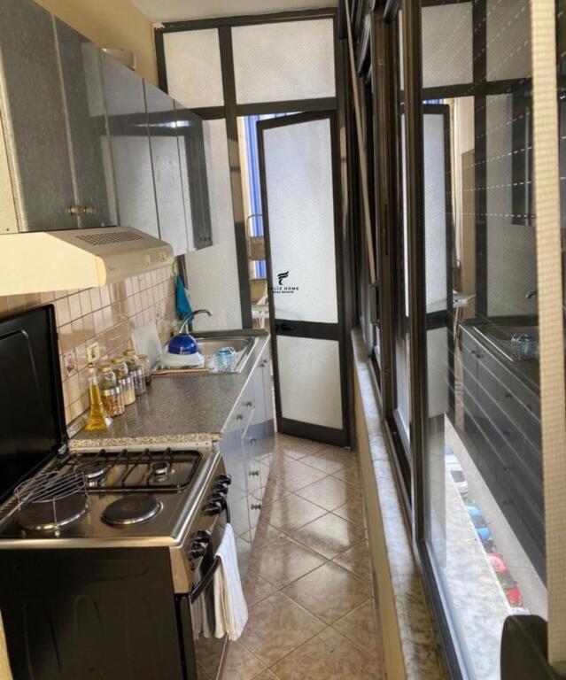 APARTAMENT ME QERA 1+1 21 DHJETORI 60.000 LEKE