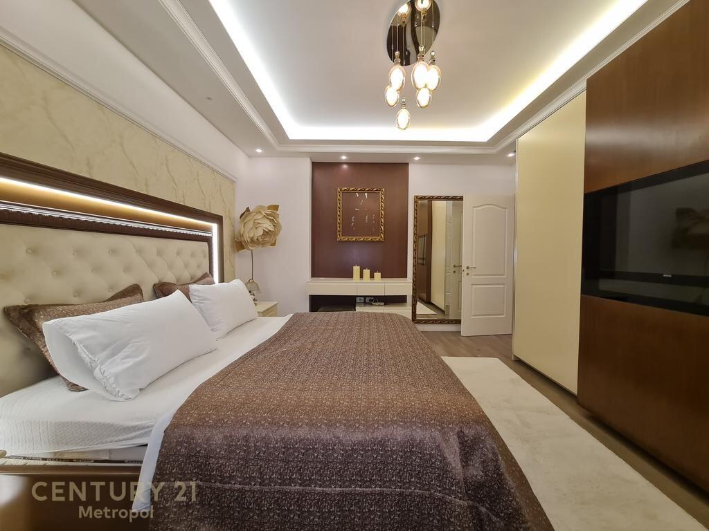 Apartament luksoz 2+1+Garazhd per shitje tek Green City