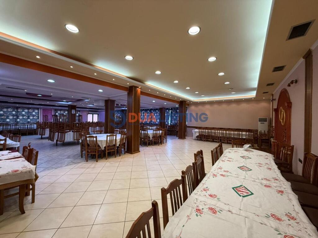 Ambient Biznesi me Qira – Kombinat, Sharrë