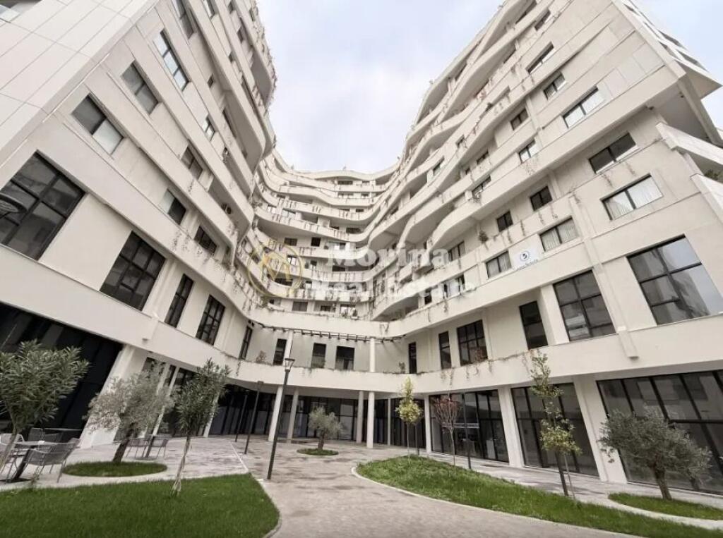 Qera | Ambjent Biznesi 2+1+Ballkon | Vasil Shanto | 1100 €/muaj