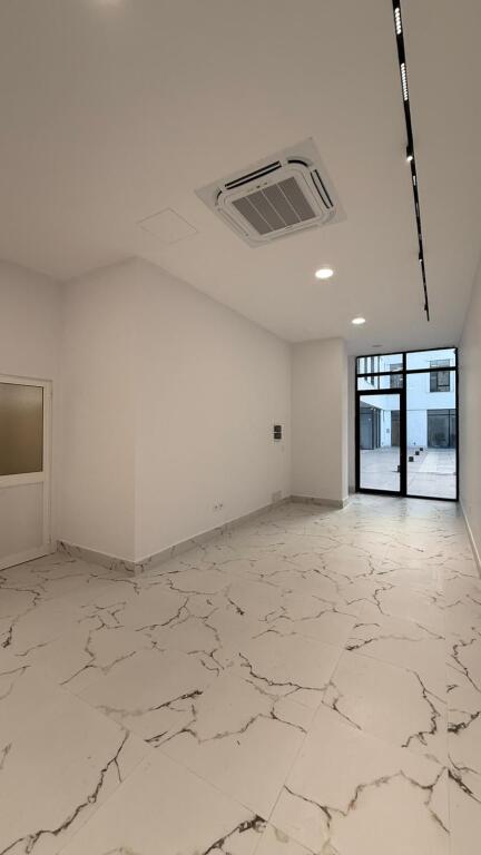 🏪 Shop for rent📍 Mine Peza Street 💶 Price: 900 €