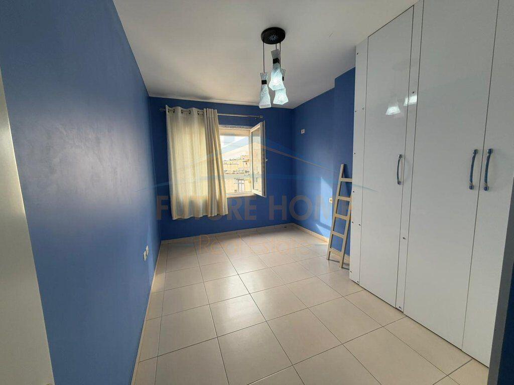 Shitet, Apartament 2+1, Unaza e Re, Tiranë