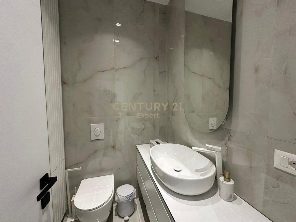 CLINICA DENTALE IN AFFITTO, UNAZA E RE