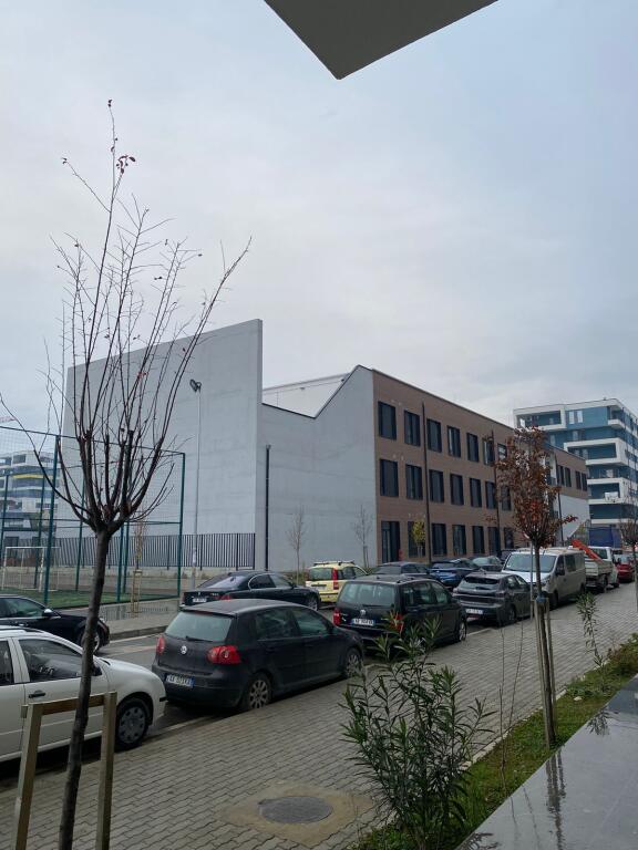 Univers City , 2+1+2wc+verande in vendita