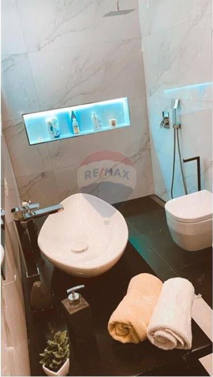 🏡 Private House 2+1 for Sale – 7 Buildings, Vlora