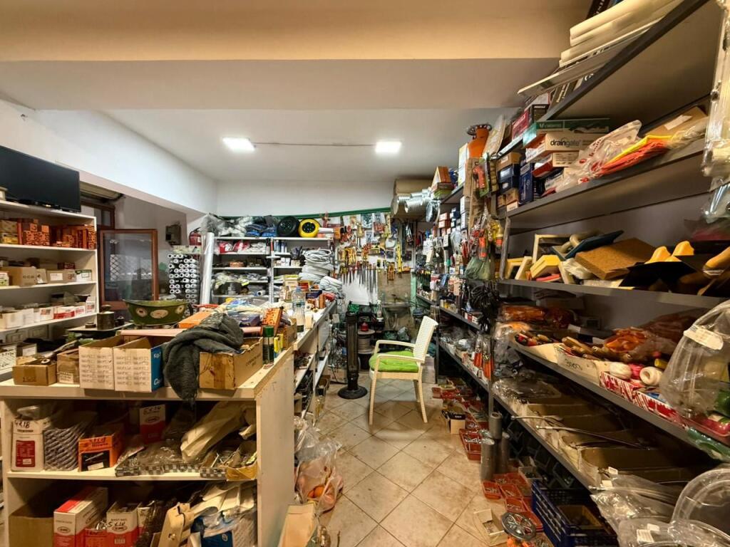 QERA, AMBIENT BIZNESI, KINOSTUDIO, TIRANE ID: 530581013-1