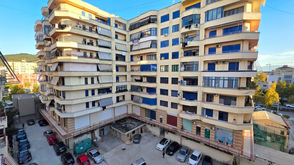 Apartament 2+1 ne shitje ne Skele,Vlore