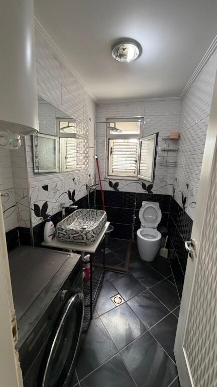 Appartamento 2+1 in affitto – Zogu i Zi, di fronte a Ring Center.