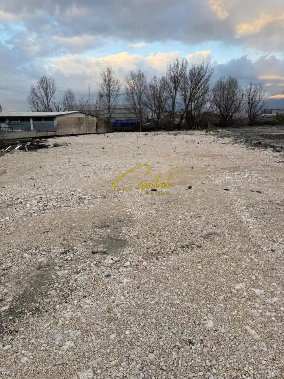 TERRENO IN AFFITTO 3000 M2 MEZEZ 100.000 LEKE