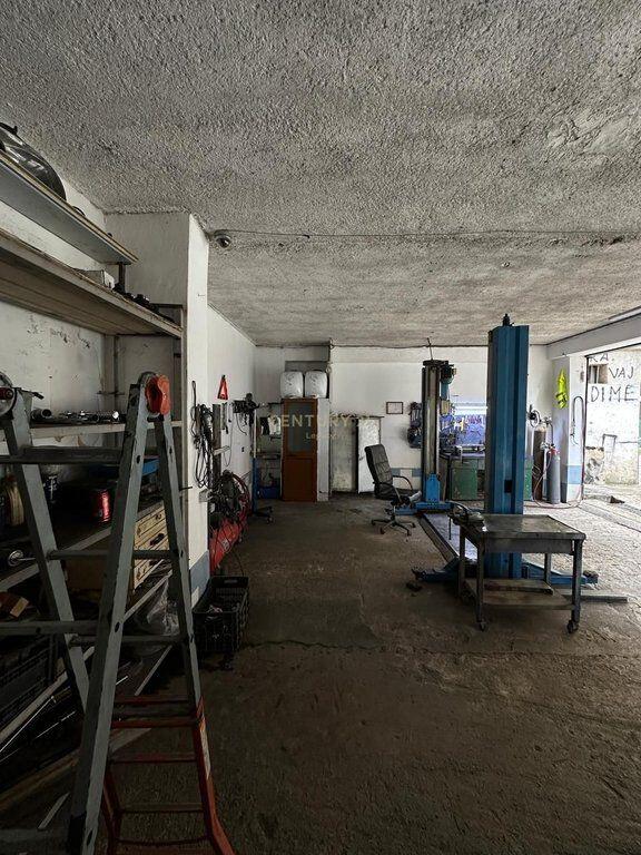 Jepet me qira servis në zonën e Freskut