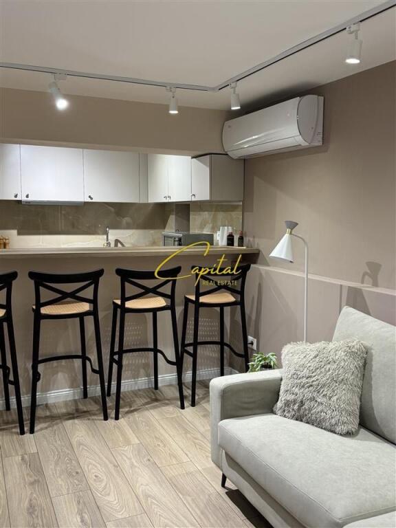 APARTAMENT ME QIRA 2+1 ISH TREGU ELEKTRIK 70.000 LEKE