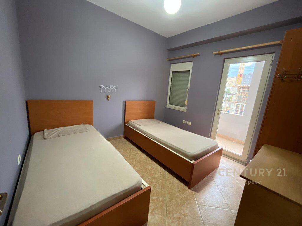 Jepet me qira apartament 2+1 tek Ish-Profarma !!