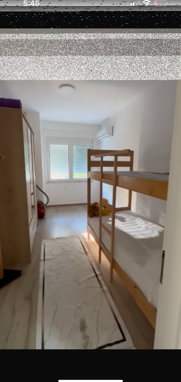 Apartament 2+1, Liqeni i Thate!