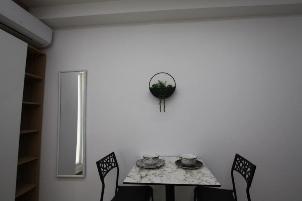 Me Qera : Garsoniere📍21 Dhjetori (Prane Vodafone) - 550€ - Sp.35m² - 100% e Re✨