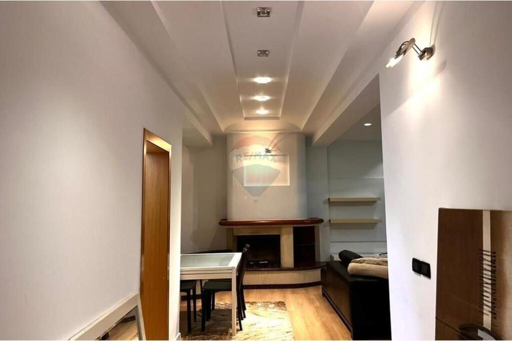 Apartament 2+1 me qira Rruga e Elbasanit!