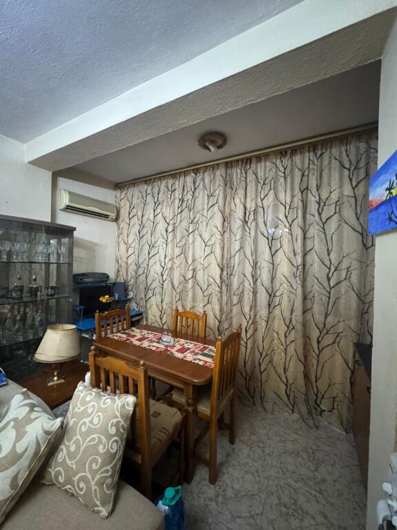 Jepet me Qera apartament 1+1  Tek ish-parku pas globit