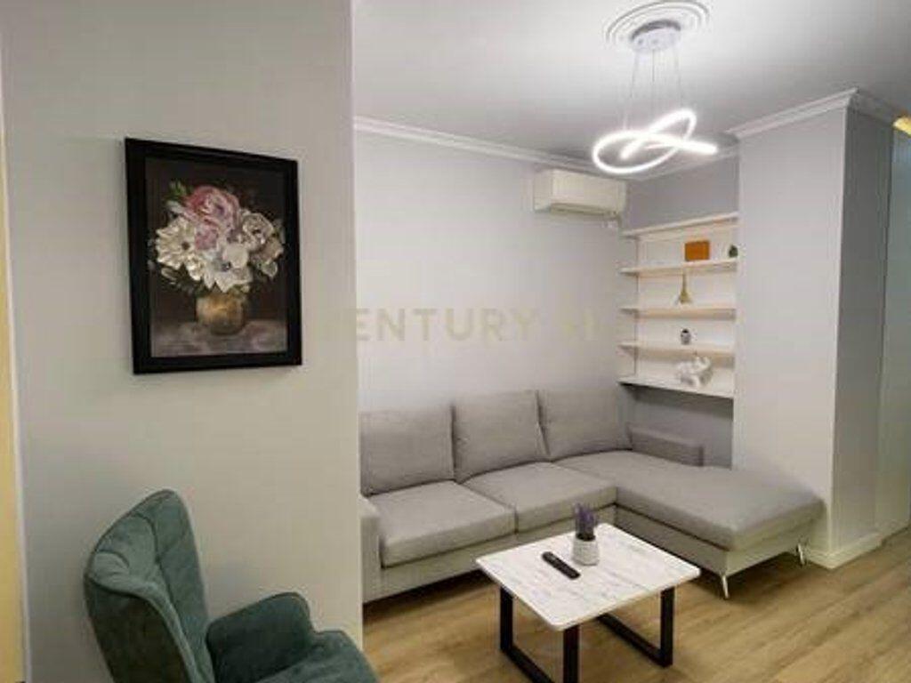 Apartament 1+1 Me Qira në Kodra e Diellit, Tiranë – 600€ | 56 m²
