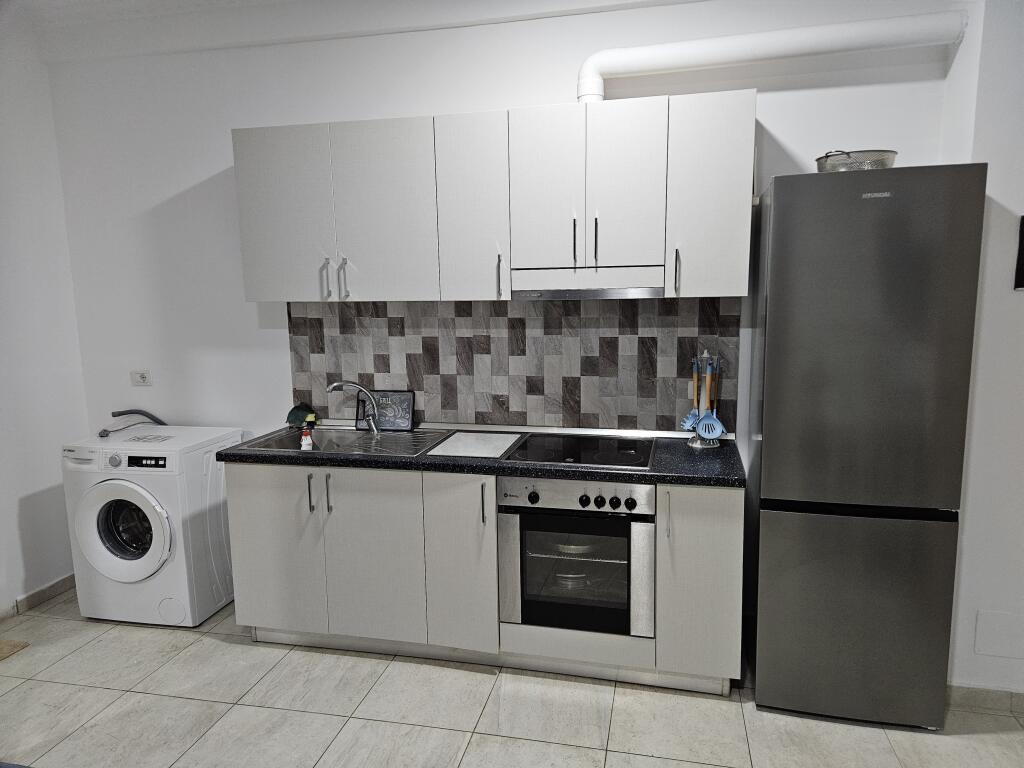 Vendesi in vendita 1+1 nella Baia di Lalzi