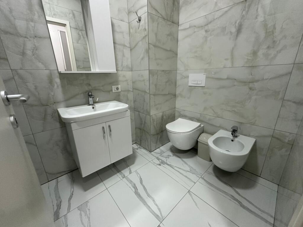 Apartament 1+1 m qira tek Siri Kodra