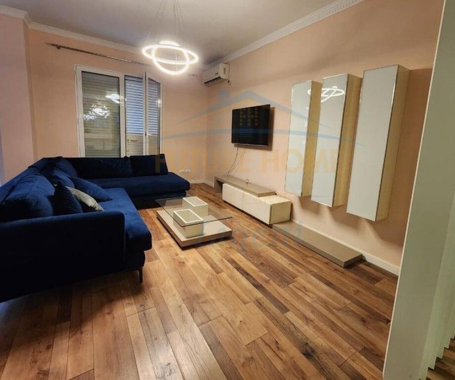 Affitto, Appartamento 2+1, Giardino Zoologico, Tirana.