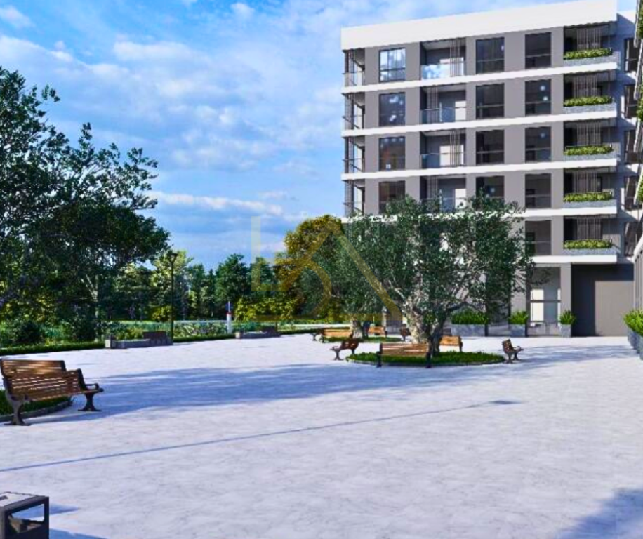 Shitet Apartament – Rezidenca Montevideo, Golem (Pishat e Buta)